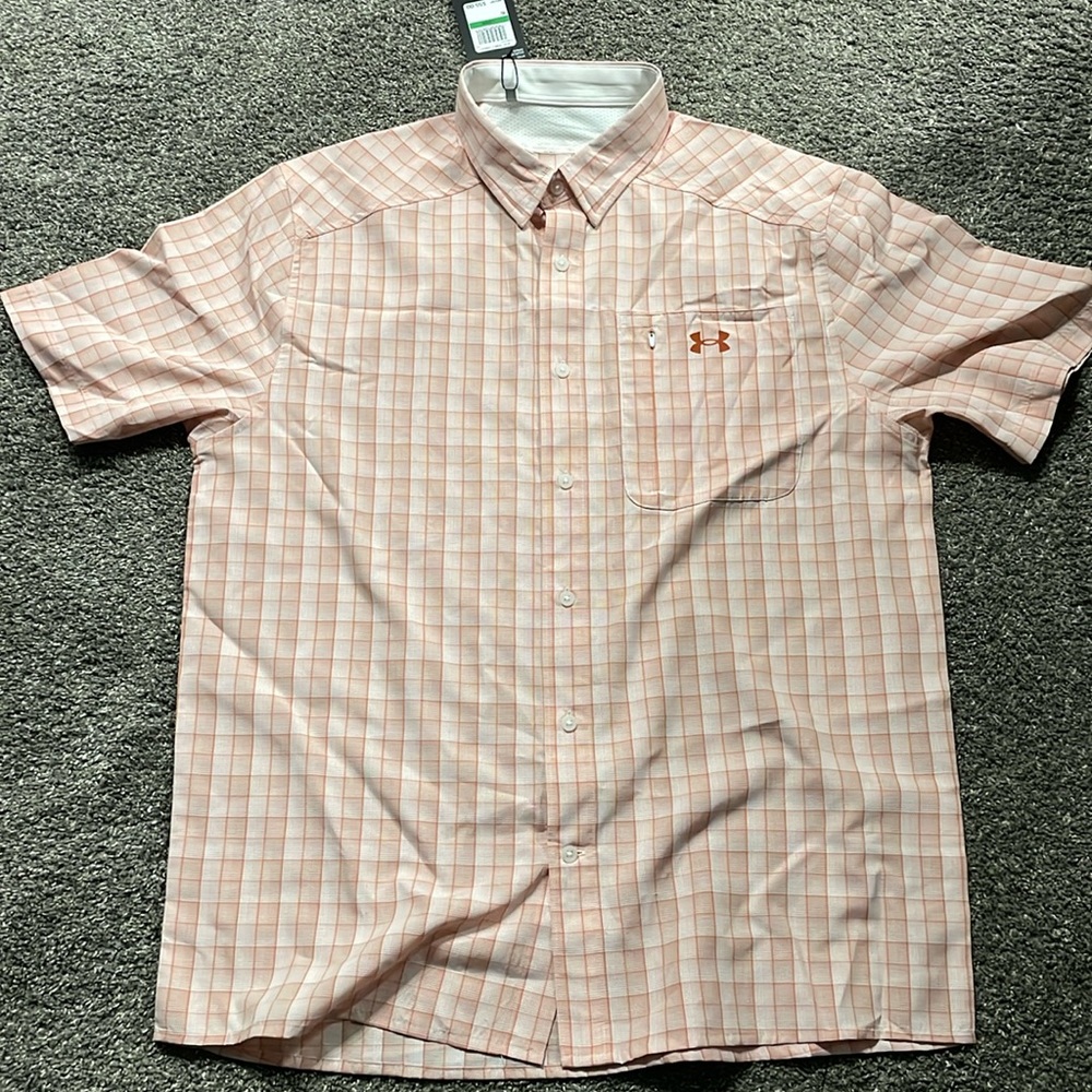 NWT Men’s button up short sleeve Under Armour